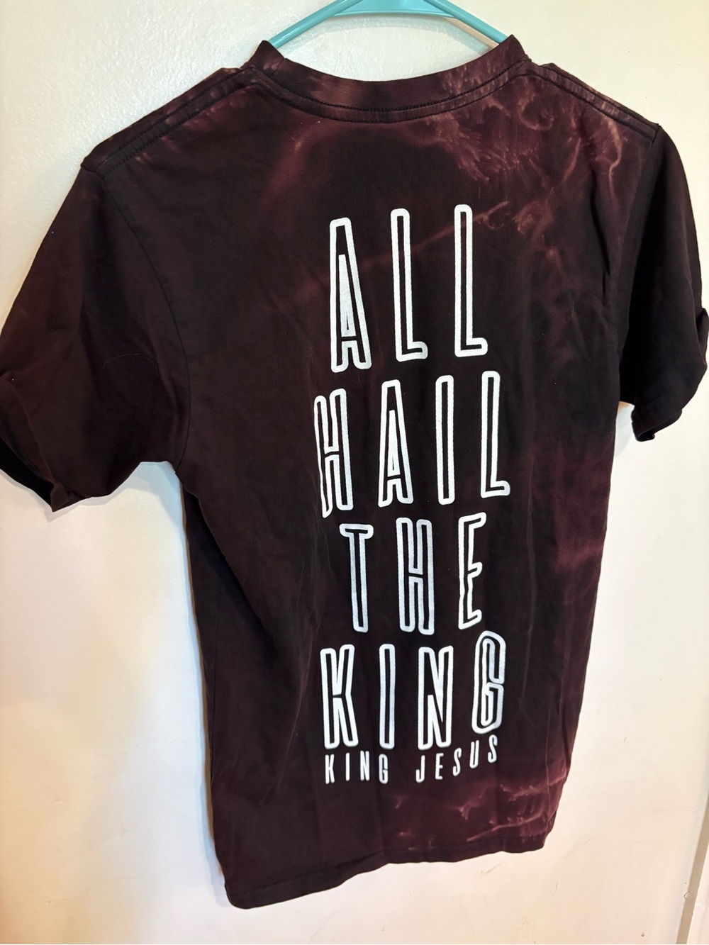 Avahouse All Hail The King, Jesus Christian Tee Burgundy Tie-Dye small